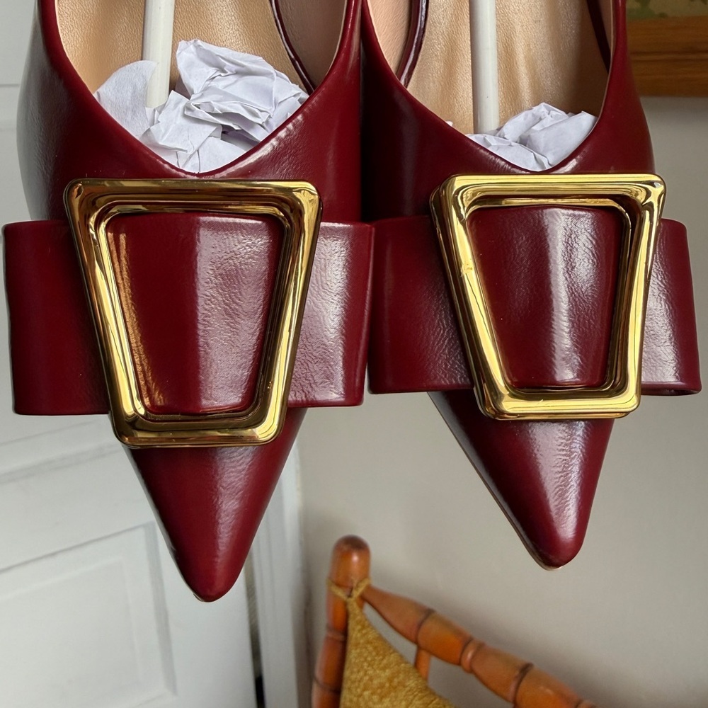 C.Paravano Red Burgundy Gold Buckle Kitten Heels Metal Tie Pumps Olivia NEW 7.5 - Picture 6 of 16